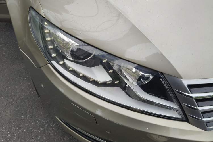 Used Volkswagen FAW-Volkswagen CC 2016 2.0 TSI Ultimate Edition Right Front Headlight