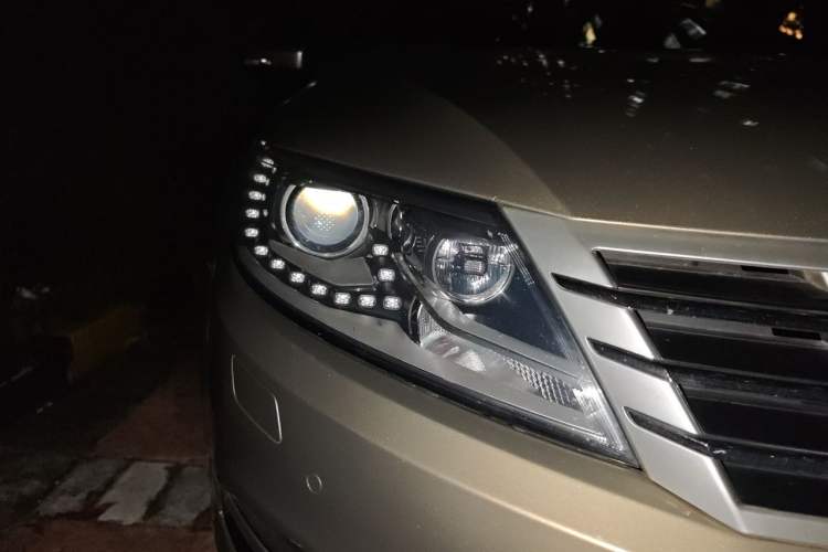 Used Volkswagen FAW-Volkswagen CC 2016 1.8TSI Luxury Model Right Front Headlight