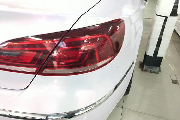 Used Volkswagen FAW-Volkswagen CC 2016 1.8TSI Prestige Model Right Rear Taillight