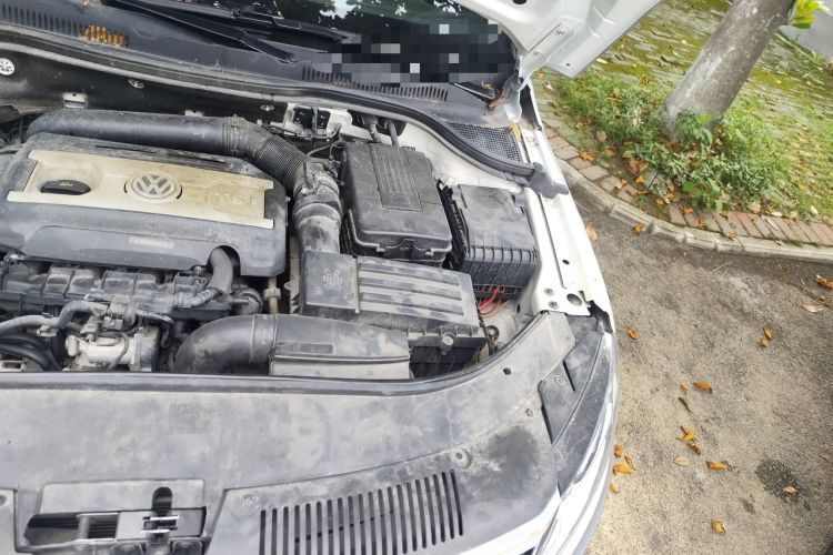 Used Volkswagen FAW-Volkswagen CC 2016 1.8TSI Luxury Model Engine Bay Left
