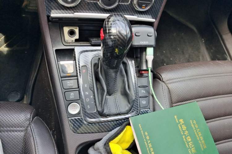 Used Volkswagen FAW-Volkswagen CC 2016 2.0 TSI Luxury Model Gear Lever