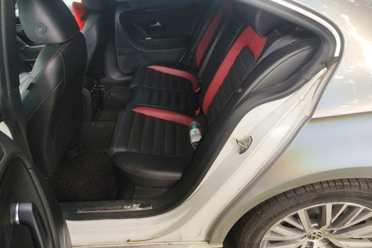 Used Volkswagen FAW-Volkswagen CC 2016 1.8TSI Luxury Model Left Rear Seat
