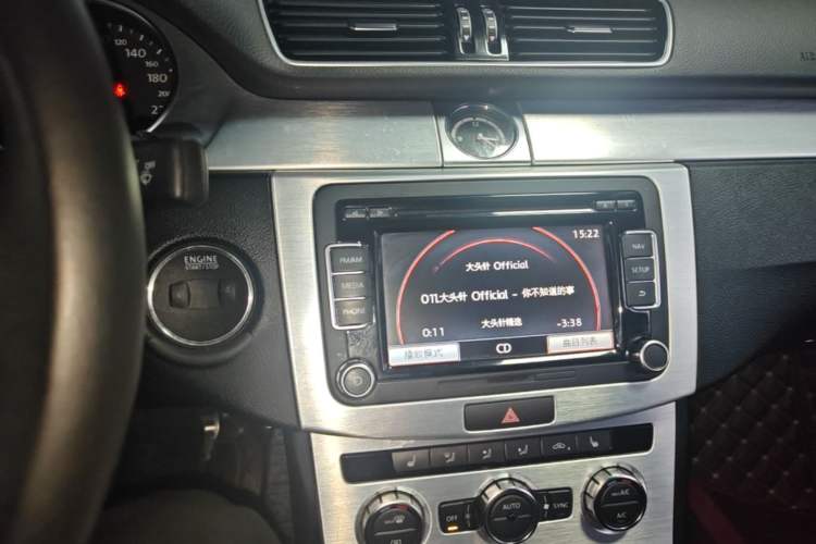 Used Volkswagen FAW-Volkswagen CC 2016 2.0 TSI Luxury Model Audio And AC Panel