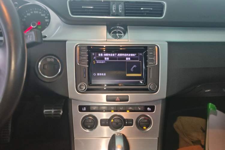 Used Volkswagen FAW-Volkswagen CC 2016 1.8TSI Luxury Model Audio And AC Panel