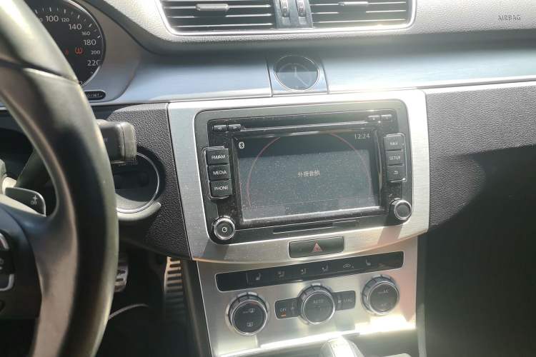 Used Volkswagen FAW-Volkswagen CC 2016 1.8TSI Luxury Model Audio And AC Panel