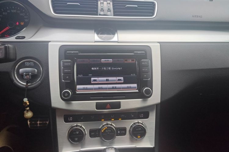 Used Volkswagen FAW-Volkswagen CC 2016 1.8TSI Prestige Model Audio And AC Panel