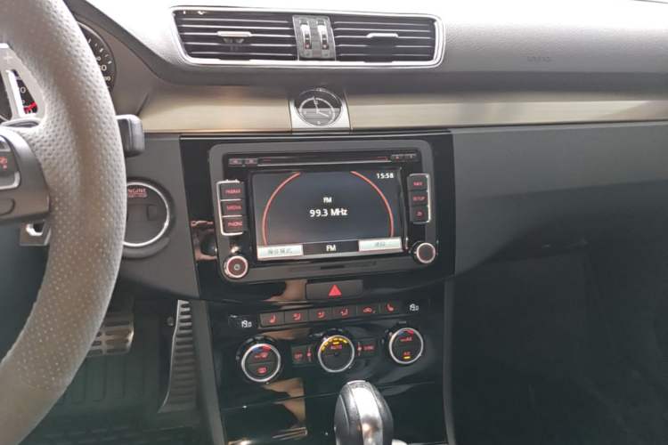 Used Volkswagen FAW-Volkswagen CC 2016 300TSI 25th Anniversary Edition Audio And AC Panel