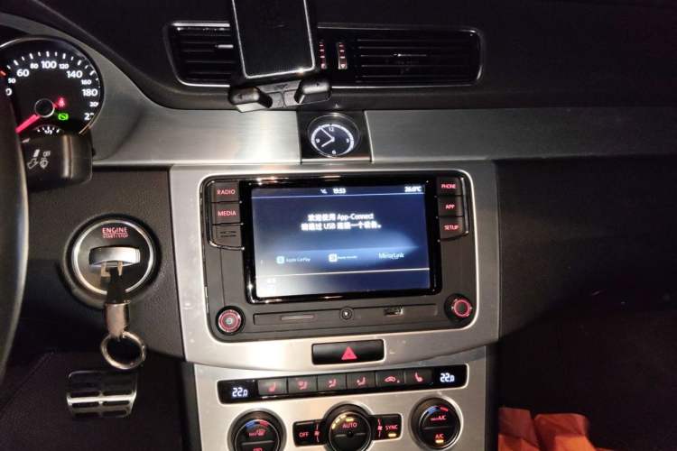 Used Volkswagen FAW-Volkswagen CC 2016 1.8TSI Prestige Model Audio And AC Panel