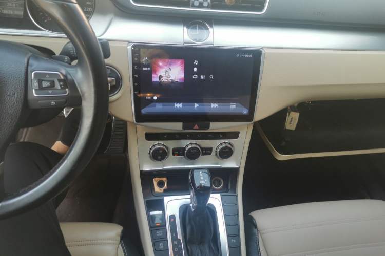 Used Volkswagen FAW-Volkswagen CC 2016 1.8TSI Prestige Model Audio And AC Panel