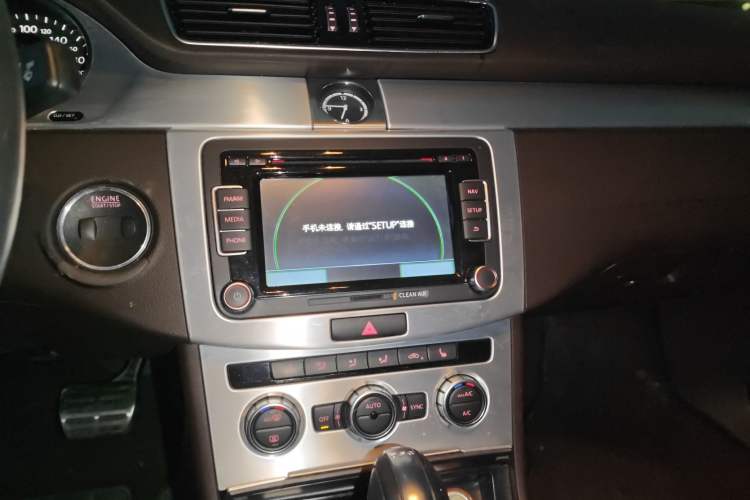 Used Volkswagen FAW-Volkswagen CC 2016 1.8TSI Luxury Model Audio And AC Panel
