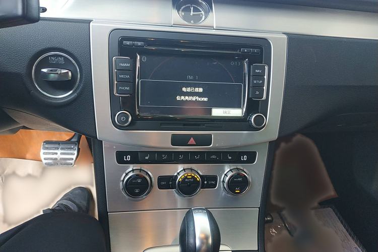 Used Volkswagen FAW-Volkswagen CC 2016 1.8TSI Luxury Model Audio And AC Panel