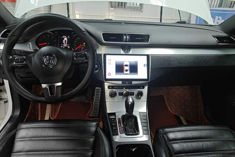 Used Volkswagen FAW-Volkswagen CC 2016 1.8TSI Prestige Model Center Console