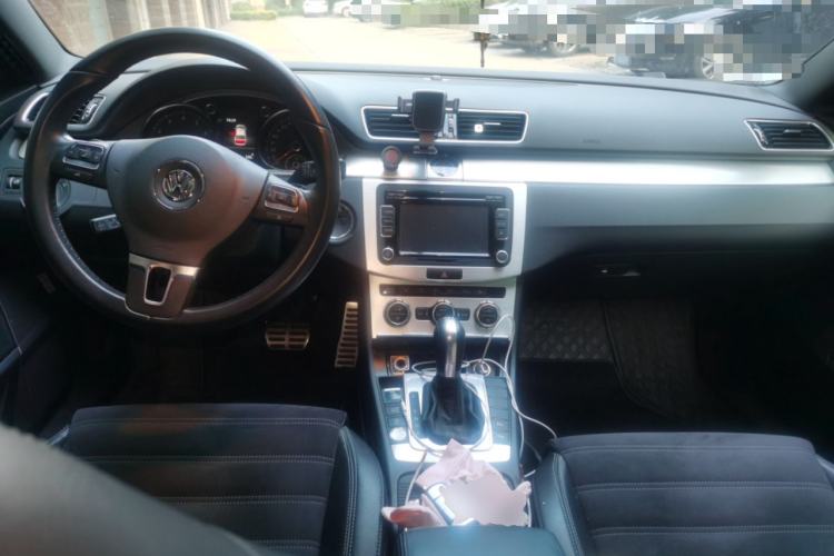 Used Volkswagen FAW-Volkswagen CC 2016 1.8TSI Luxury Model Center Console