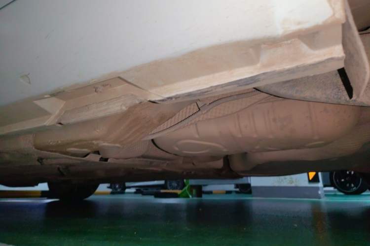 Used Volkswagen FAW-Volkswagen CC 2016 1.8TSI Luxury Model Chassis Rear Left