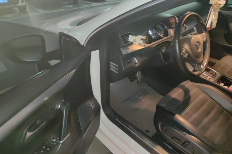 Used Volkswagen FAW-Volkswagen CC 2016 1.8TSI Luxury Model Driver Seat