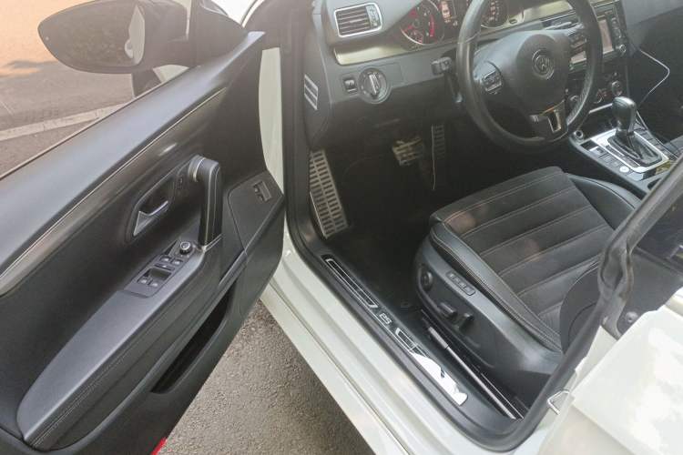 Used Volkswagen FAW-Volkswagen CC 2016 300TSI 25th Anniversary Edition Driver Seat