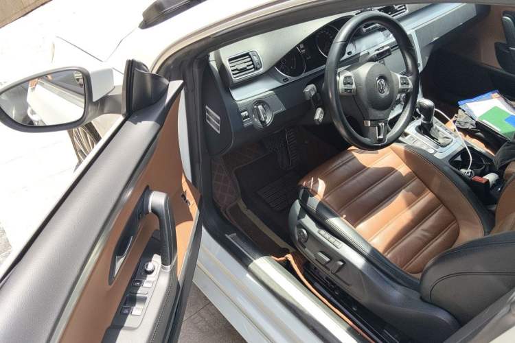 Used Volkswagen FAW-Volkswagen CC 2016 2.0 TSI Luxury Model Driver Seat