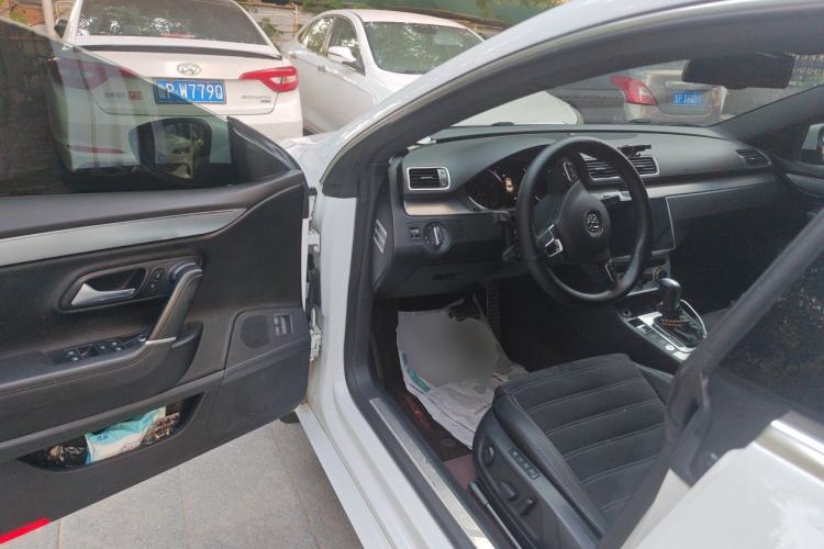 Used Volkswagen FAW-Volkswagen CC 2016 2.0 TSI Luxury Model Driver Seat
