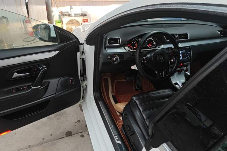 Used Volkswagen FAW-Volkswagen CC 2016 1.8TSI Prestige Model Driver Seat