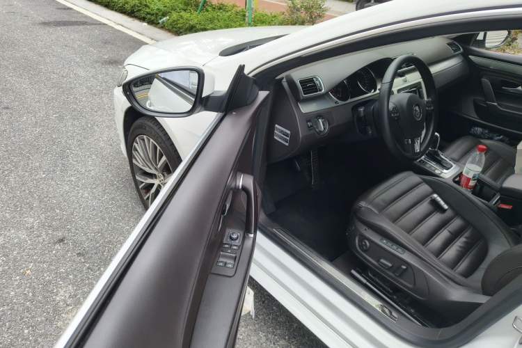 Used Volkswagen FAW-Volkswagen CC 2016 1.8TSI Luxury Model Driver Seat