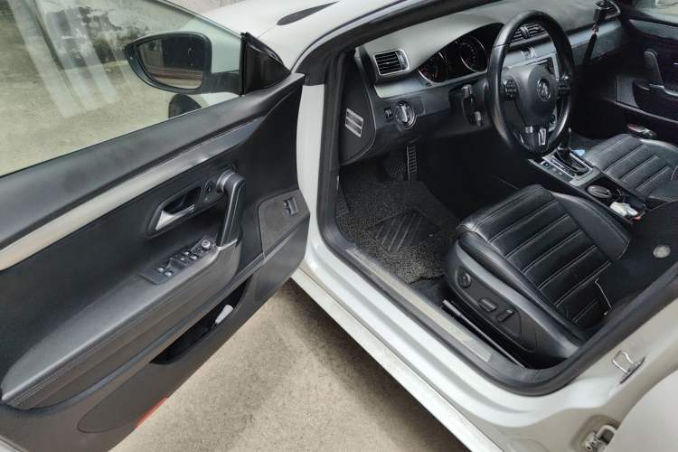 Used Volkswagen FAW-Volkswagen CC 2016 1.8TSI Prestige Model Driver Seat