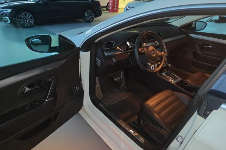 Used Volkswagen FAW-Volkswagen CC 2016 1.8TSI Luxury Model Driver Seat
