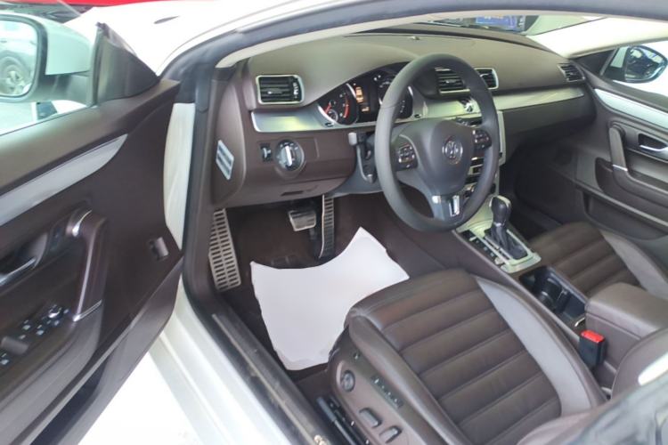 Used Volkswagen FAW-Volkswagen CC 2016 1.8TSI Luxury Model Driver Seat