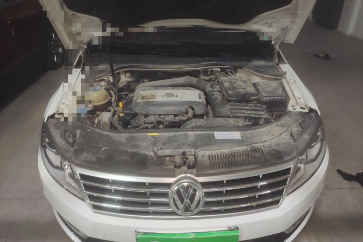 Used Volkswagen FAW-Volkswagen CC 2016 1.8TSI Luxury Model Engine Bay