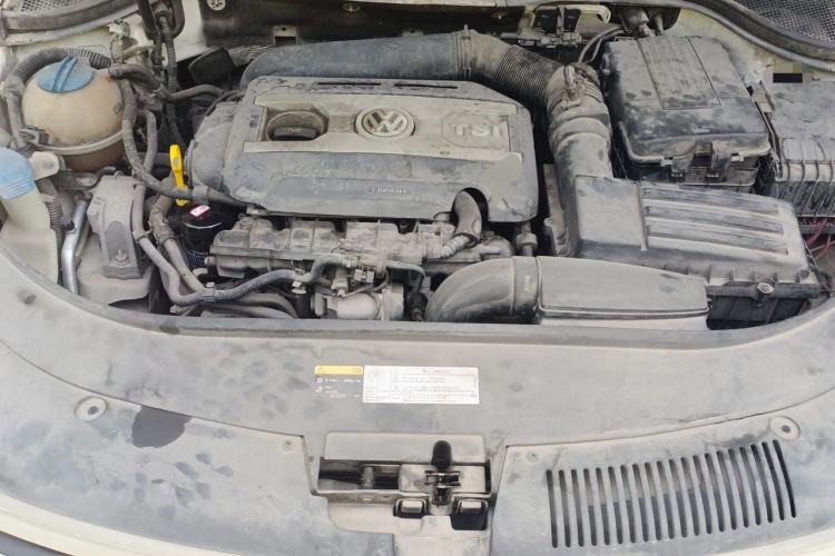 Used Volkswagen FAW-Volkswagen CC 2016 300TSI 25th Anniversary Edition Engine Bay