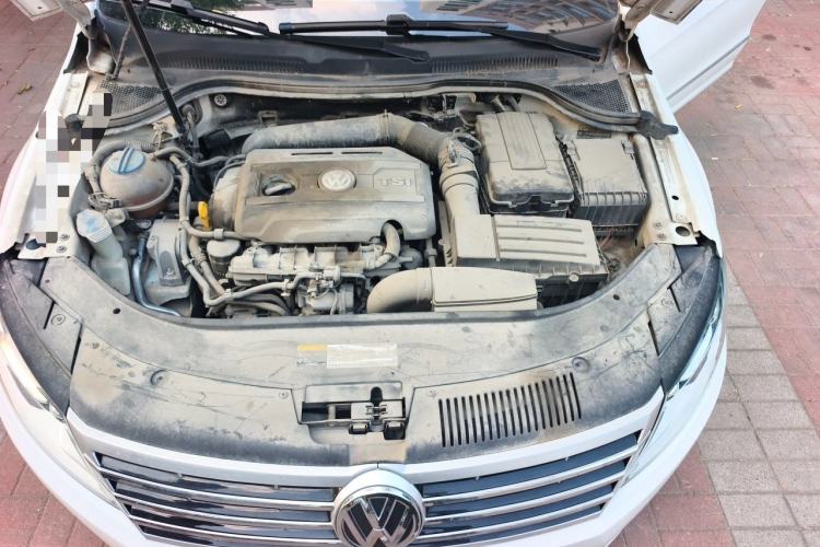 Used Volkswagen FAW-Volkswagen CC 2016 1.8TSI Luxury Model Engine Bay