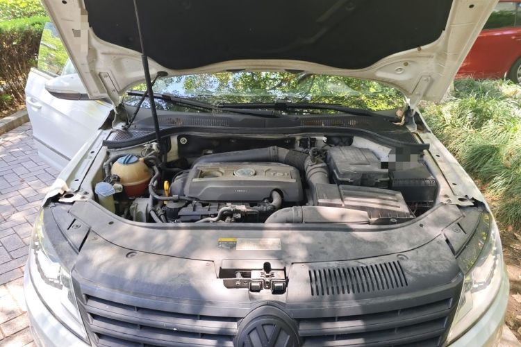 Used Volkswagen FAW-Volkswagen CC 2016 2.0 TSI Luxury Model Engine Bay