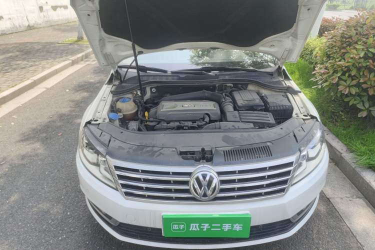 Used Volkswagen FAW-Volkswagen CC 2016 1.8TSI Luxury Model Engine Bay