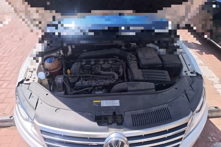 Used Volkswagen FAW-Volkswagen CC 2016 2.0 TSI Luxury Model Engine Bay