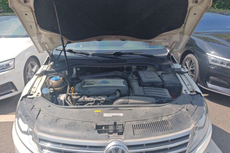 Used Volkswagen FAW-Volkswagen CC 2016 1.8TSI Prestige Model Engine Bay