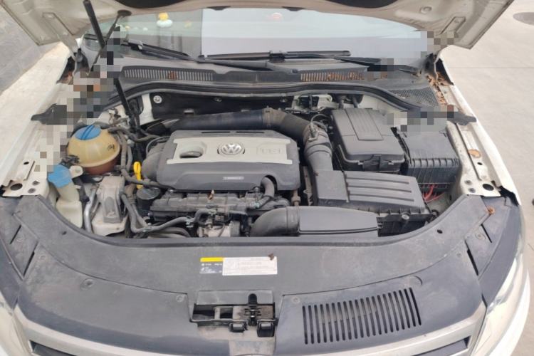 Used Volkswagen FAW-Volkswagen CC 2016 1.8TSI Luxury Model Engine Bay