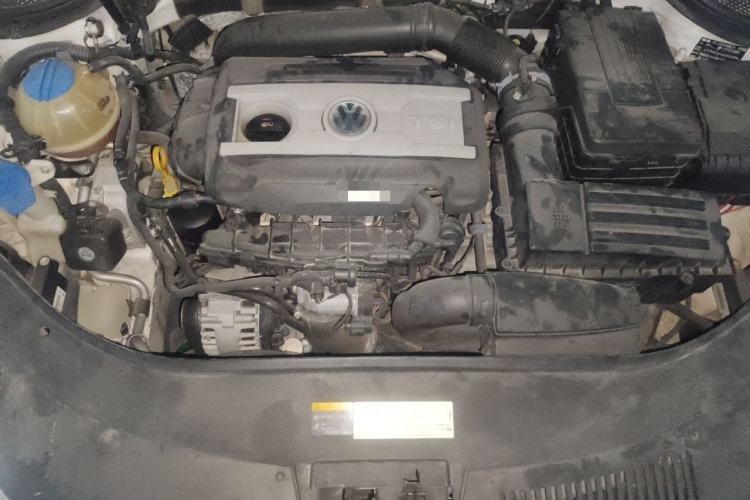 Used Volkswagen FAW-Volkswagen CC 2016 1.8TSI Luxury Model Engine Bay
