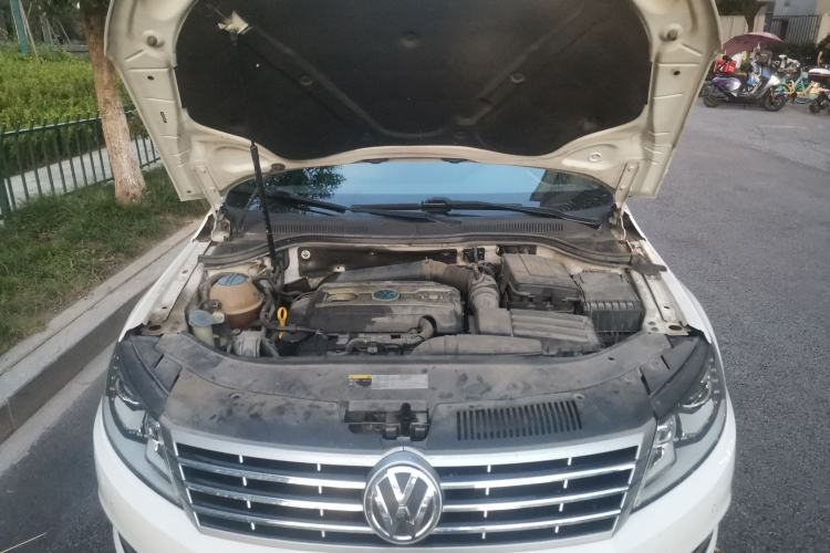 Used Volkswagen FAW-Volkswagen CC 2016 2.0 TSI Luxury Model Engine Bay