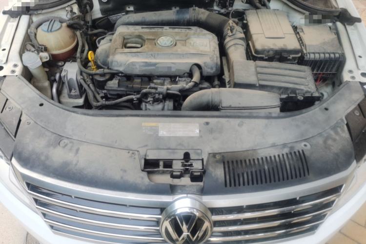 Used Volkswagen FAW-Volkswagen CC 2016 1.8TSI Luxury Model Engine Bay