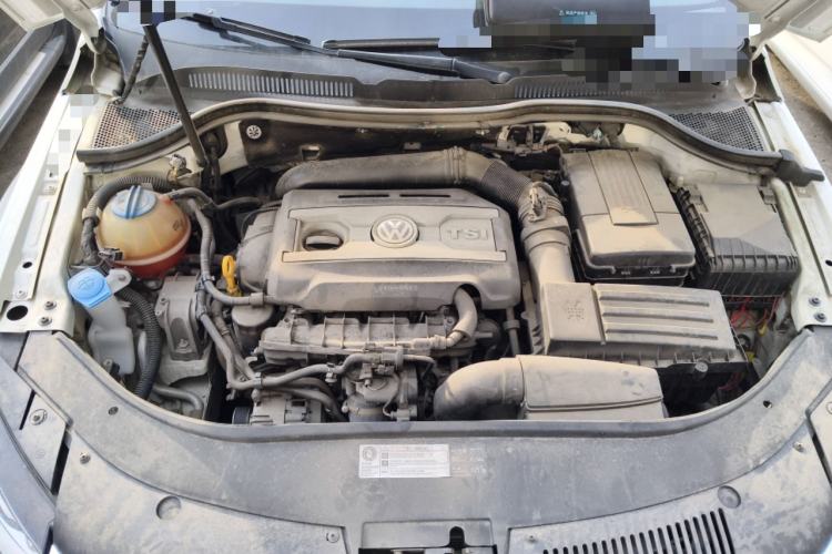 Used Volkswagen FAW-Volkswagen CC 2016 1.8TSI Luxury Model Engine Bay