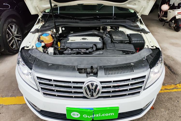 Used Volkswagen FAW-Volkswagen CC 2016 1.8TSI Luxury Model Engine Bay