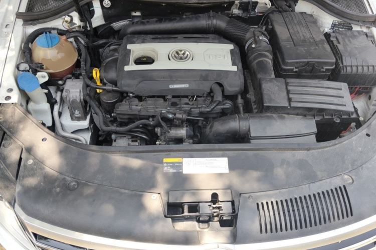 Used Volkswagen FAW-Volkswagen CC 2016 1.8TSI Luxury Model Engine Bay