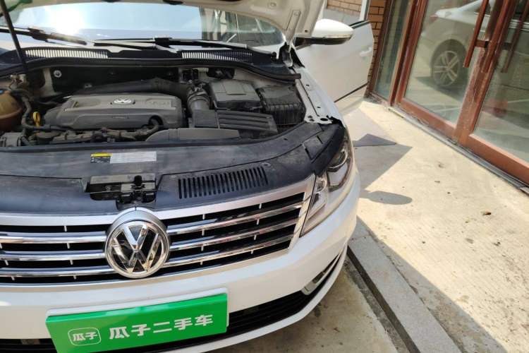 Used Volkswagen FAW-Volkswagen CC 2016 1.8TSI Prestige Model Engine Bay Left