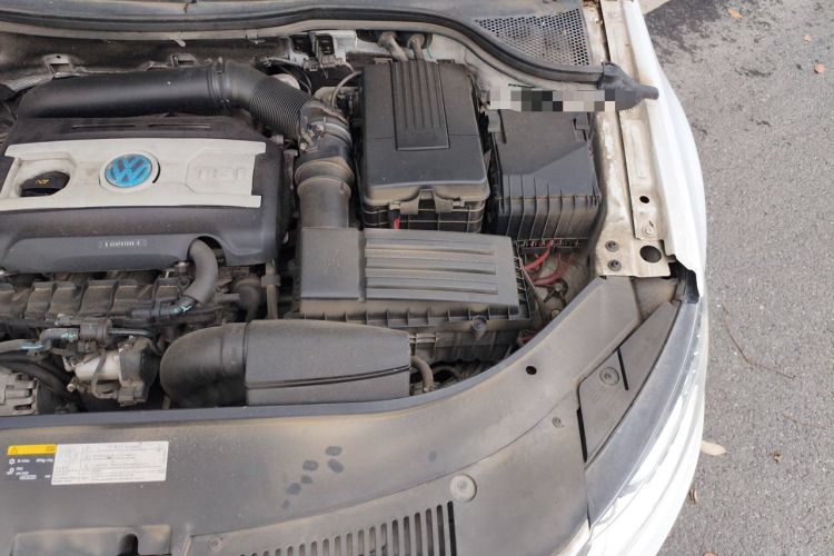 Used Volkswagen FAW-Volkswagen CC 2016 1.8TSI Luxury Model Engine Bay Left