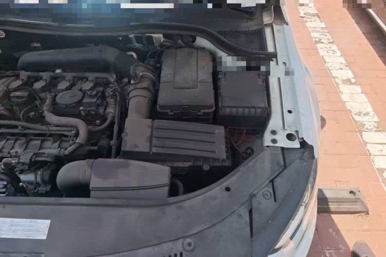 Used Volkswagen FAW-Volkswagen CC 2016 2.0 TSI Luxury Model Engine Bay Left
