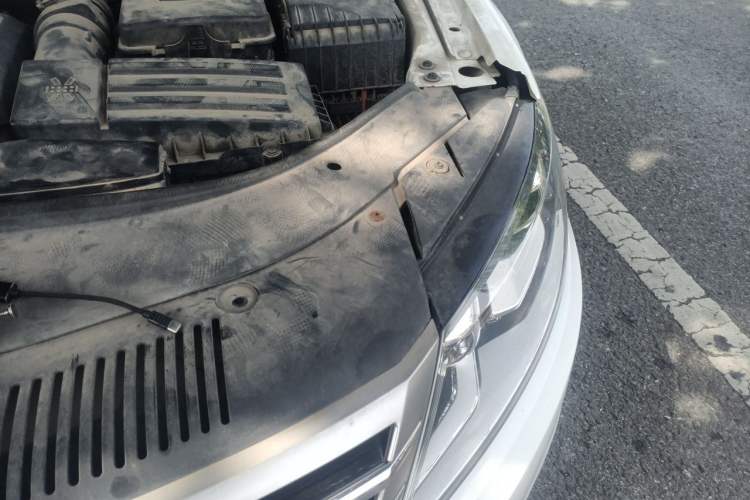 Used Volkswagen FAW-Volkswagen CC 2016 1.8TSI Prestige Model Engine Bay Left