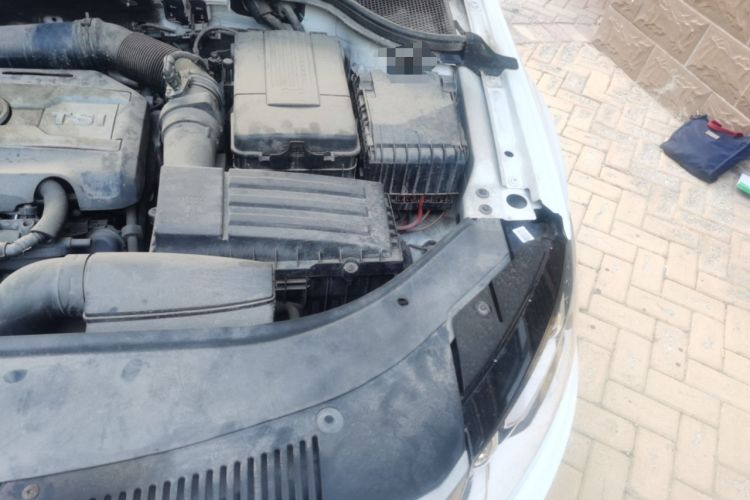 Used Volkswagen FAW-Volkswagen CC 2016 1.8TSI Luxury Model Engine Bay Left