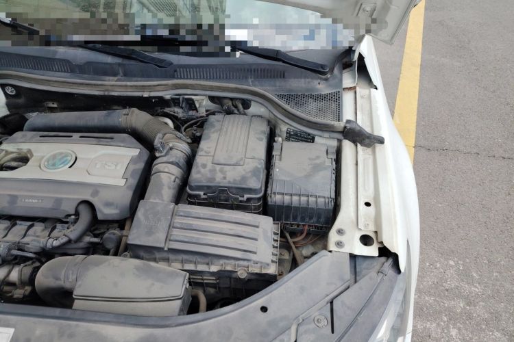 Used Volkswagen FAW-Volkswagen CC 2016 1.8TSI Prestige Model Engine Bay Left