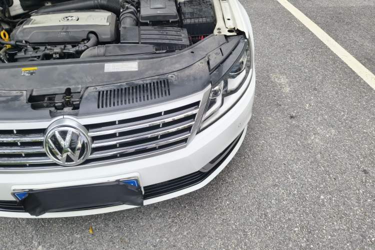 Used Volkswagen FAW-Volkswagen CC 2016 1.8TSI Luxury Model Engine Bay Left