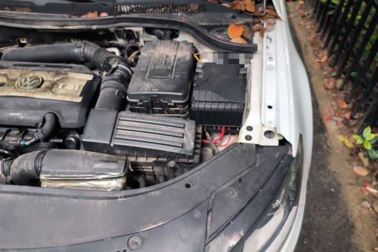 Used Volkswagen FAW-Volkswagen CC 2016 300TSI 25th Anniversary Edition Engine Bay Left