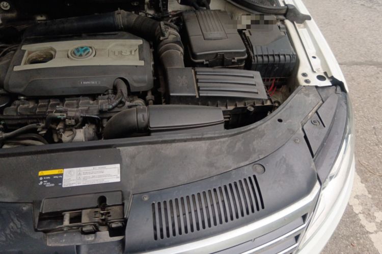 Used Volkswagen FAW-Volkswagen CC 2016 1.8TSI Prestige Model Engine Bay Left